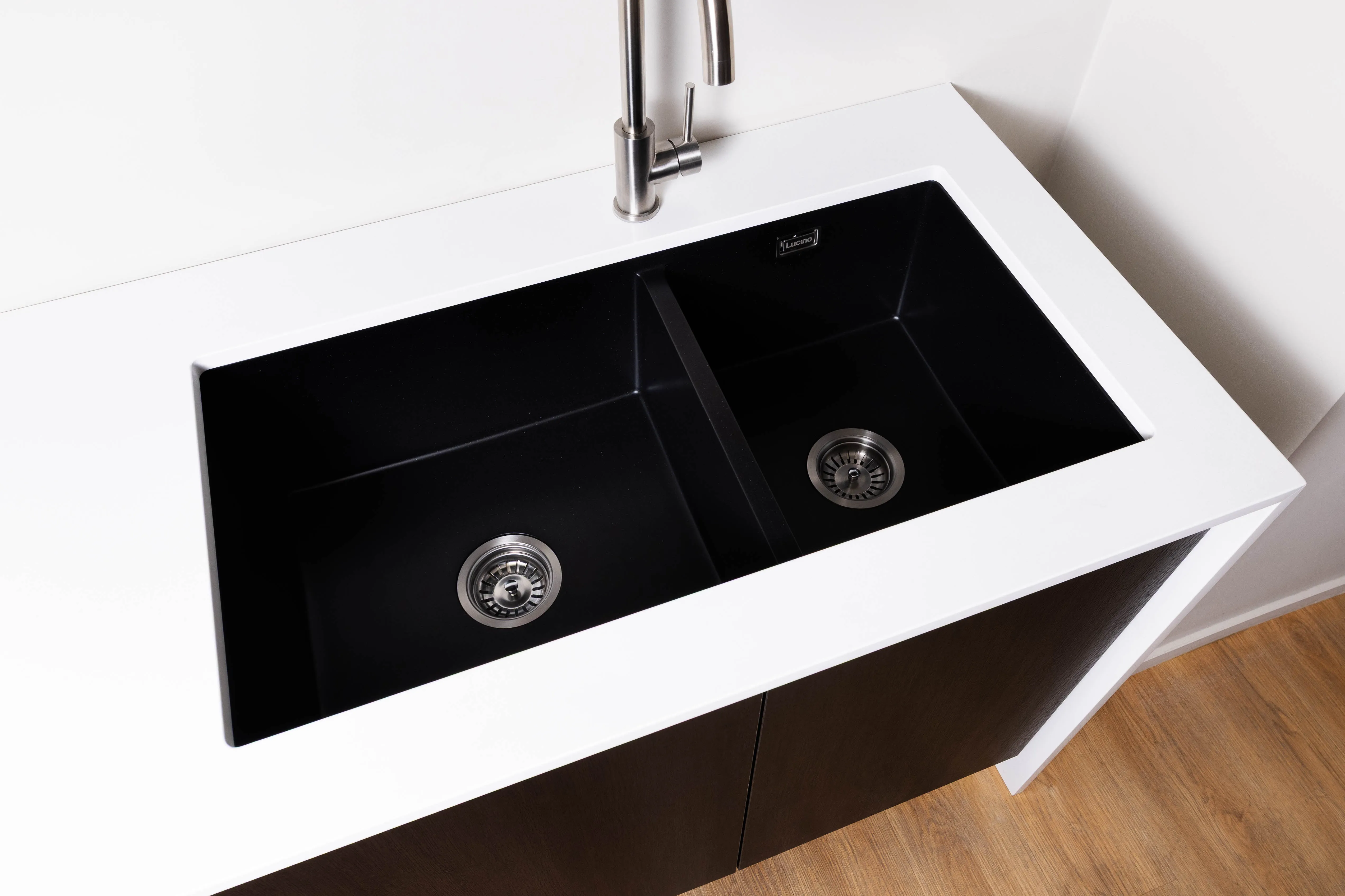 Tarawera 450/330 (Black Granite) sink